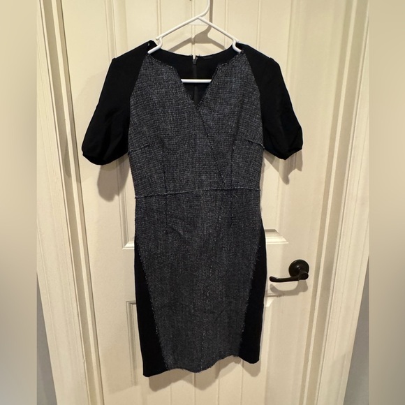 Elie Tahari Women's Short Sleeve Black Speckled Bodycon V-Neck Dress size 4 - Picture 7 of 9